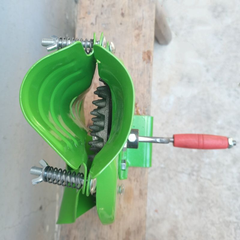 Agriculture Farming Tool - Sgranatore di Mais Manuale a Manovella,