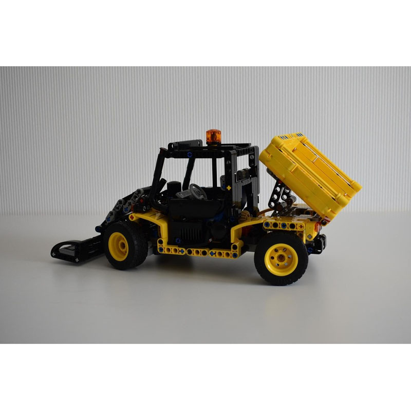 MOC-39974 Modello di Trattore  - Urban Farming Agriculture recensione e prezzo